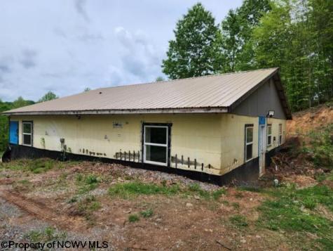 4679 Georgetown Road Horner WV 26372