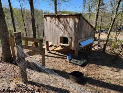 4679 Georgetown Road Horner WV 26372
