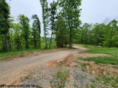 4679 Georgetown Road Horner WV 26372