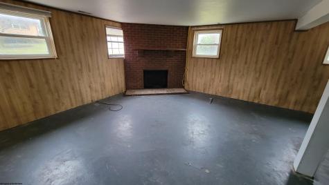 111 Pinewood Avenue Bridgeport WV 26330