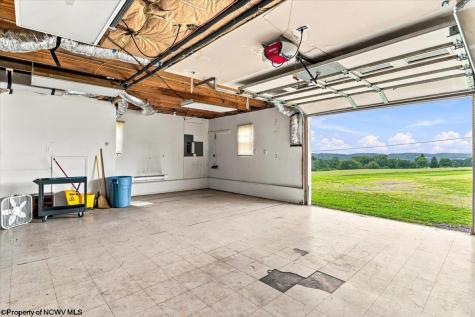 71 Greenwood Drive Aurora WV 26705
