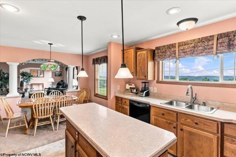 71 Greenwood Drive Aurora WV 26705
