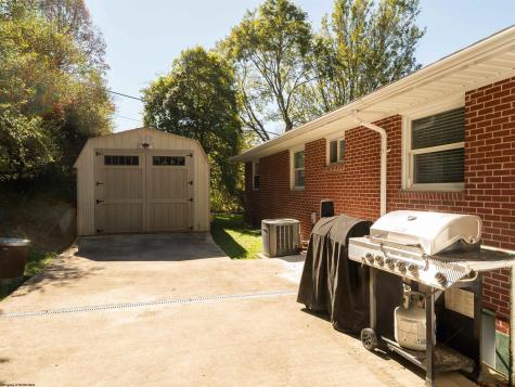 114 Woodlyn Drive Weston WV 26452
