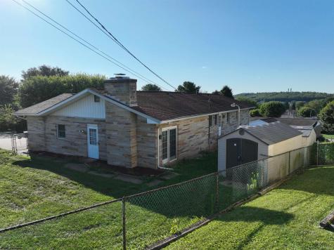 207 Buchanan Drive Masontown PA 15461