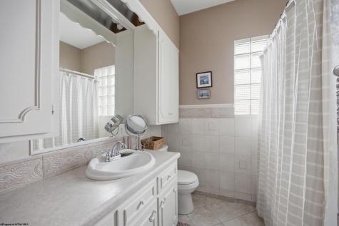 517 Stanley Avenue Clarksburg WV 26301