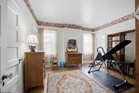 517 Stanley Avenue Clarksburg WV 26301