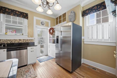 517 Stanley Avenue Clarksburg WV 26301