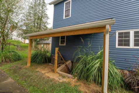 1037 Virginia Avenue Fairmont WV 26554