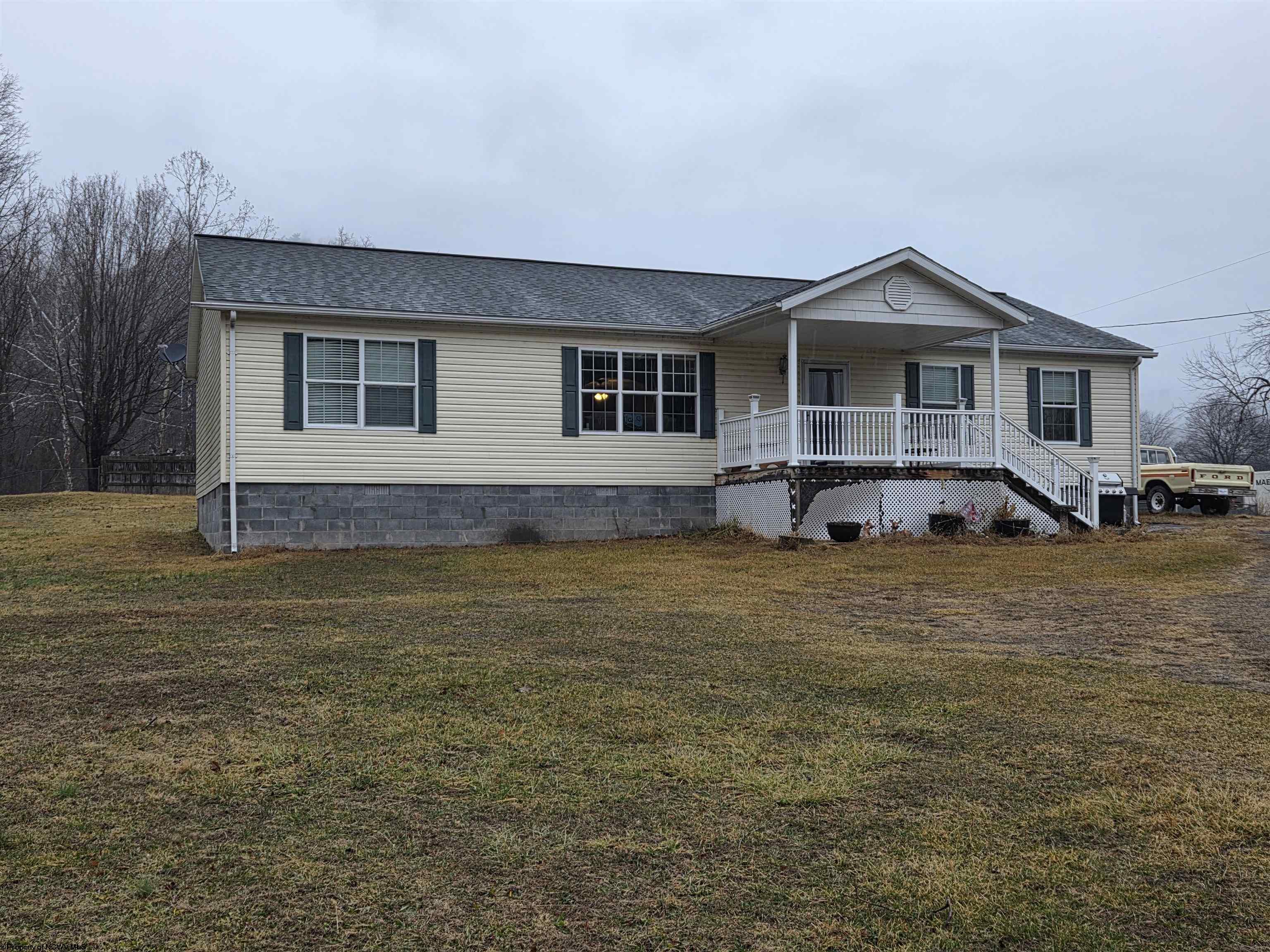 60 Annie Lane Circleville WV 26804