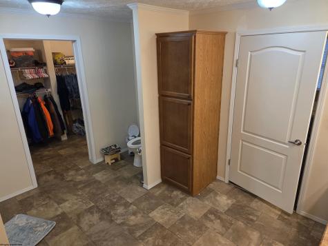 60 Annie Lane Circleville WV 26804