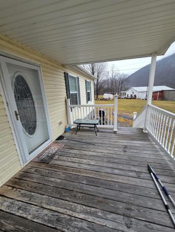 60 Annie Lane Circleville WV 26804