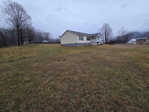 60 Annie Lane Circleville WV 26804