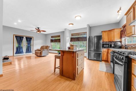 1252 Monumental Road Fairmont WV 26554