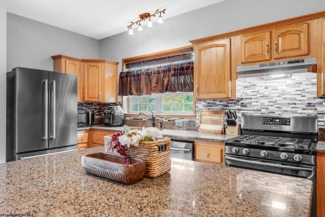 1252 Monumental Road Fairmont WV 26554