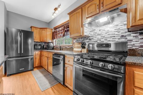 1252 Monumental Road Fairmont WV 26554