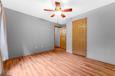 1252 Monumental Road Fairmont WV 26554