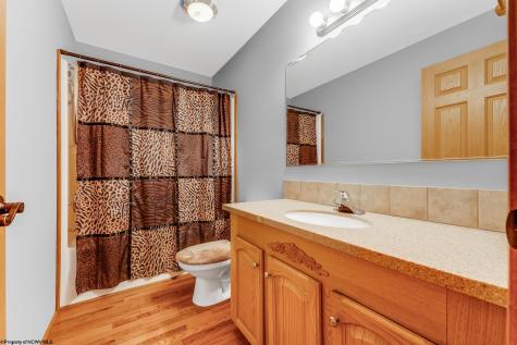 1252 Monumental Road Fairmont WV 26554