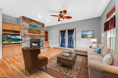 1252 Monumental Road Fairmont WV 26554