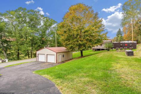 1252 Monumental Road Fairmont WV 26554