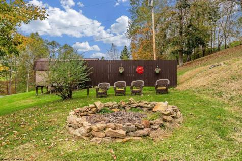 1252 Monumental Road Fairmont WV 26554