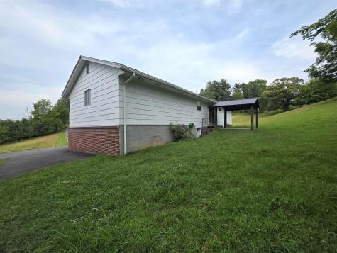 3322 Fairmont Avenue Fairmont WV 26554