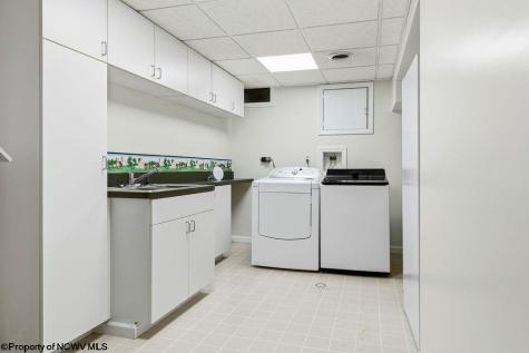 28 Diana Drive Fairmont WV 26554