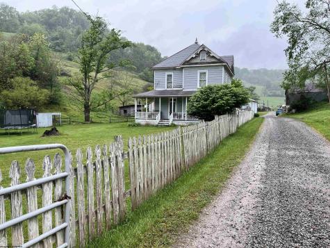 911 Wheeler Fork Road Horner WV 26372