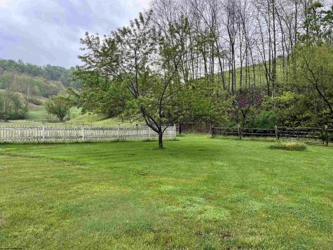 911 Wheeler Fork Road Horner WV 26372