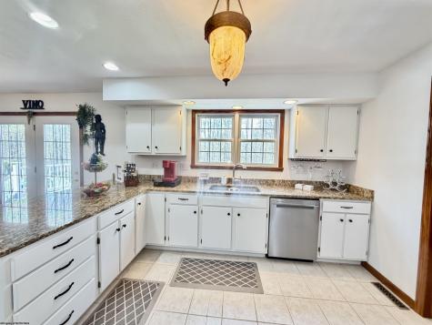 54 Deerbrook Lane Belington WV 26250