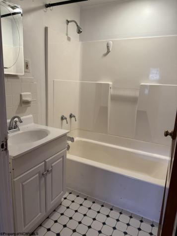 1523 N 16th Street Clarksburg WV 26301