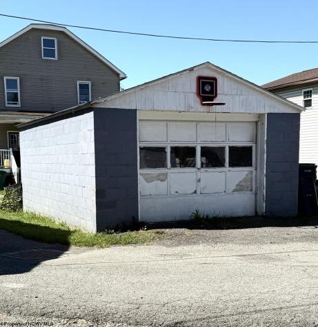 1523 N 16th Street Clarksburg WV 26301