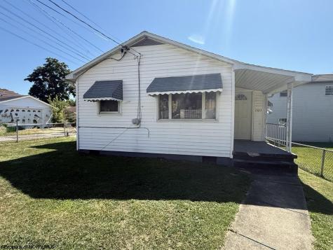 1523 N 16th Street Clarksburg WV 26301