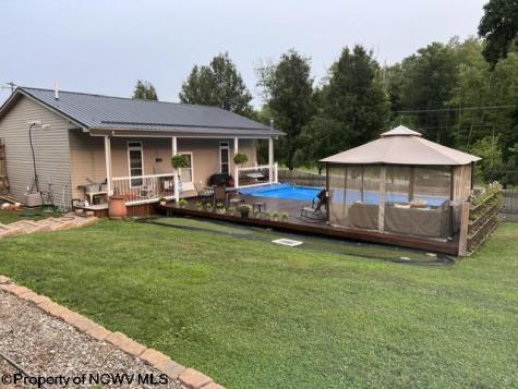 53 Tall Timber Lane Clarksburg WV 26301-5747