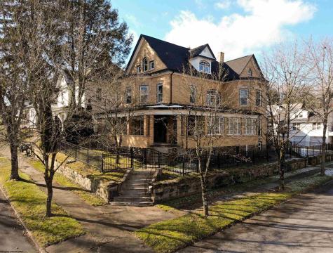 803 Benoni Avenue Fairmont WV 26554