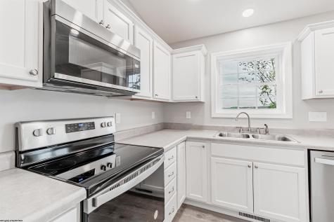 4 Martin's Perch Street Fairmont WV 26554