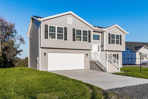 4 Martin's Perch Street Fairmont WV 26554