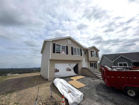 4 Martin's Perch Street Fairmont WV 26554