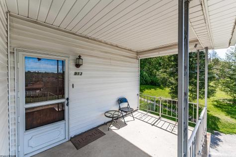 913 Fleming Avenue Fairmont WV 26554