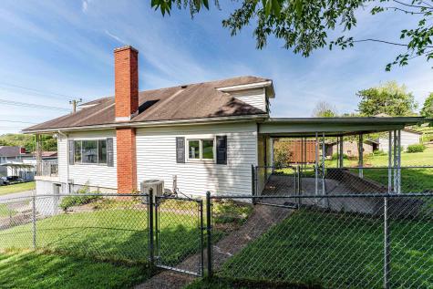 913 Fleming Avenue Fairmont WV 26554