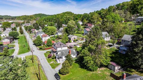 913 Fleming Avenue Fairmont WV 26554