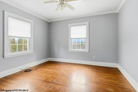 12 Outlook Road Fairmont WV 26554