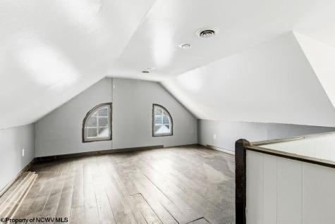 12 Outlook Road Fairmont WV 26554