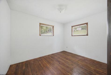 635 Boyce Road Grafton WV 26345