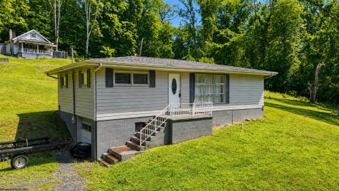 635 Boyce Road Grafton WV 26345