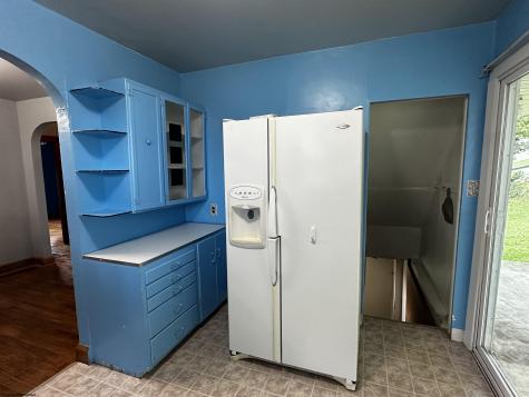 913 Fleming Avenue Fairmont WV 26554