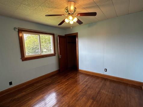 913 Fleming Avenue Fairmont WV 26554