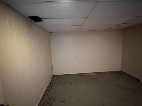 913 Fleming Avenue Fairmont WV 26554