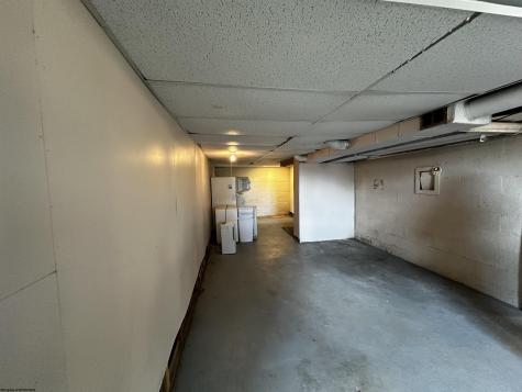 913 Fleming Avenue Fairmont WV 26554