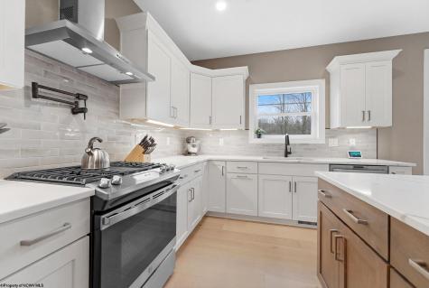 206 Farm Brook Lane Morgantown WV 26505