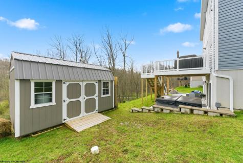 206 Farm Brook Lane Morgantown WV 26505